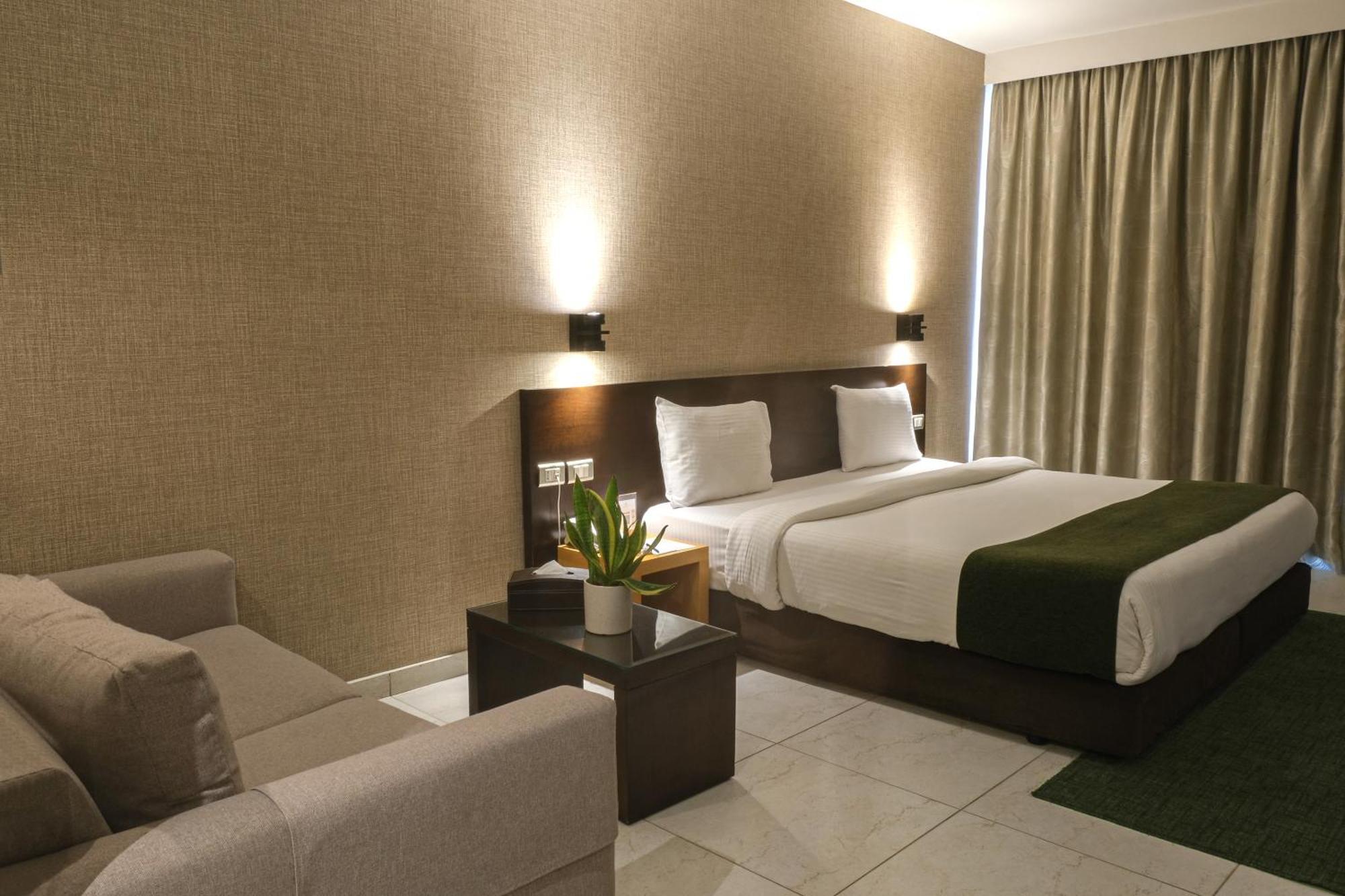 The Parisian Hotel Bejrút Kültér fotó