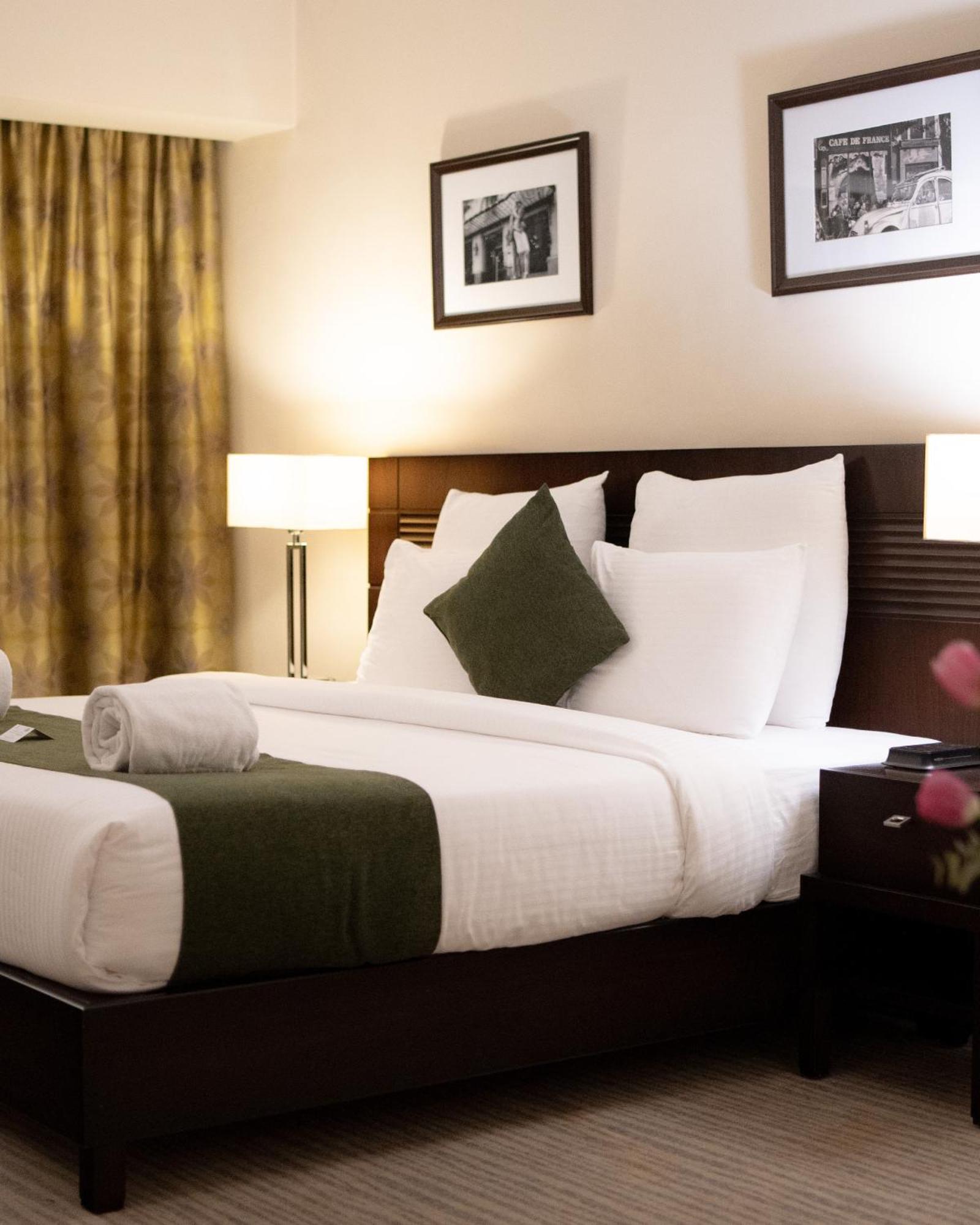 The Parisian Hotel Bejrút Kültér fotó